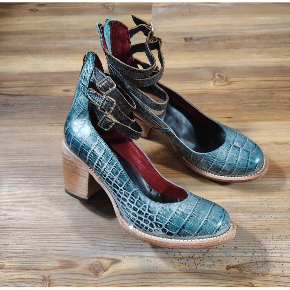 Freebird by Steven Womens Blue Randi Triple Strap Leather Pumps Sz 9 Block Heel